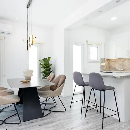 Staycaee's 'ekali 101' Apartment